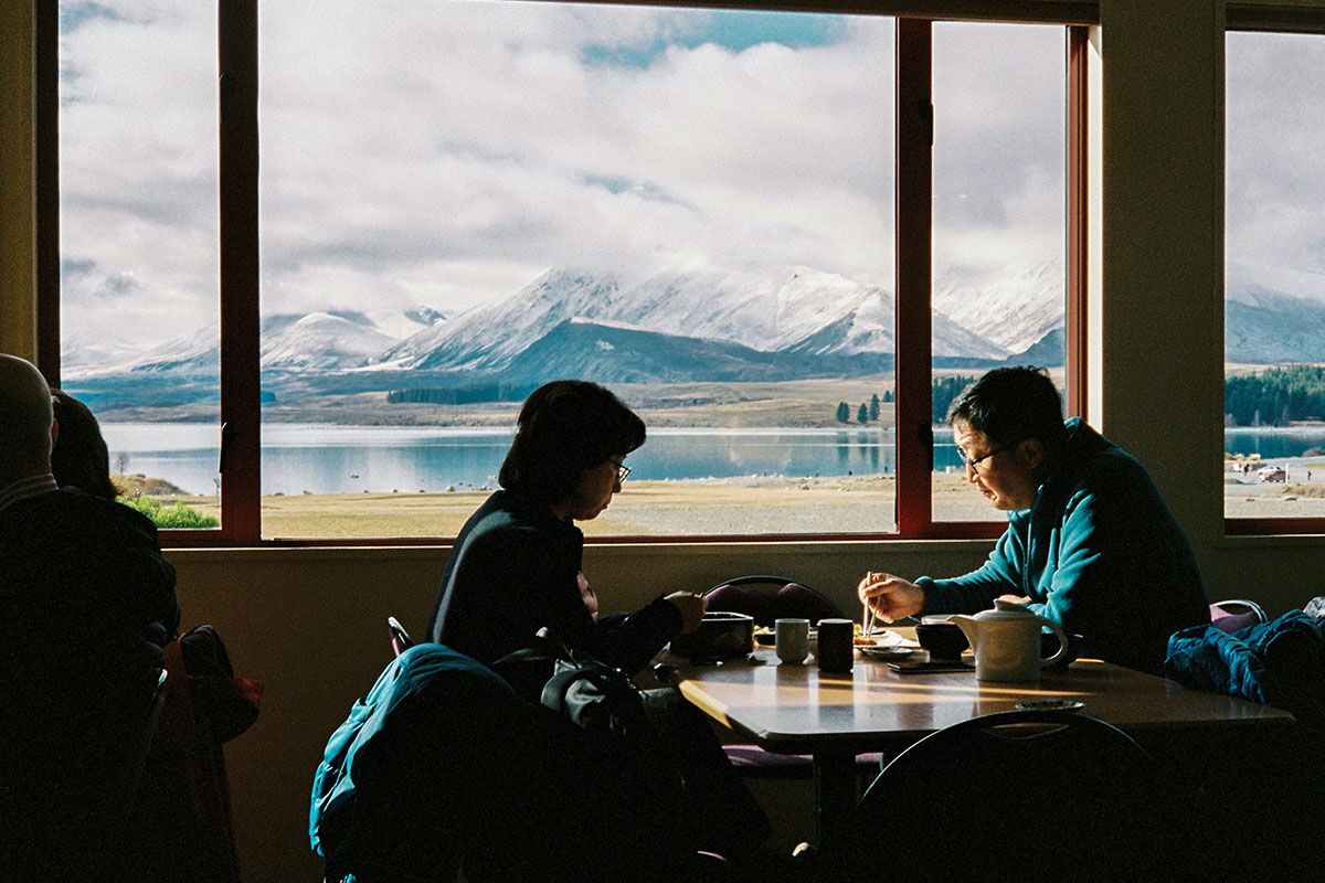 城市、陽光、河畔 Lake Cafe